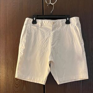 Nordstrom men’s white shorts. Size 34 waist.